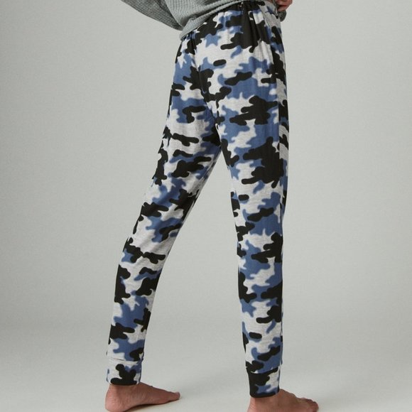 Lucky Brand Button Up Pullover Camo Sleep Set / NWT / Size M - Picture 5 of 11